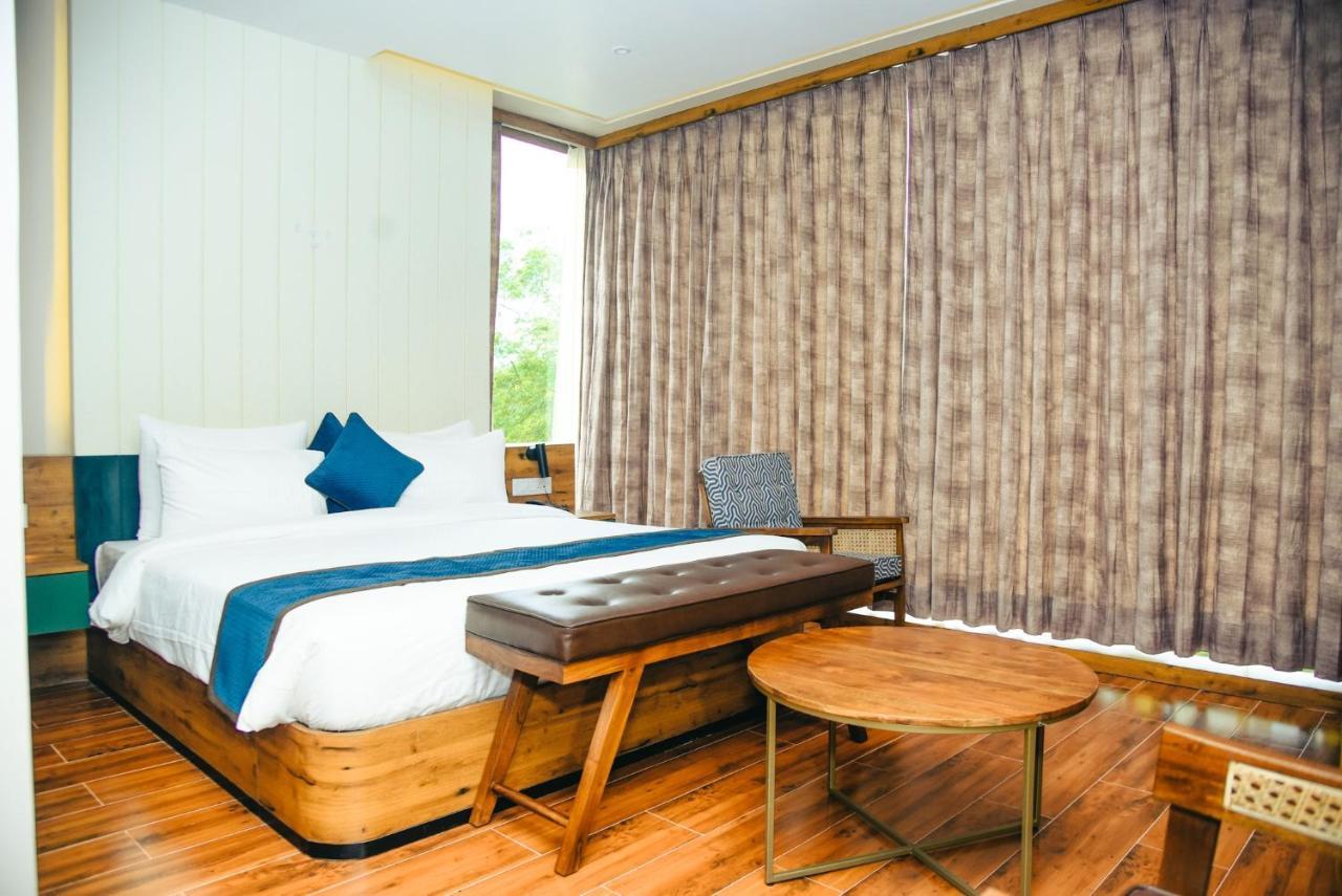 The Convoy Hotel Dibrugarh Ngoại thất bức ảnh