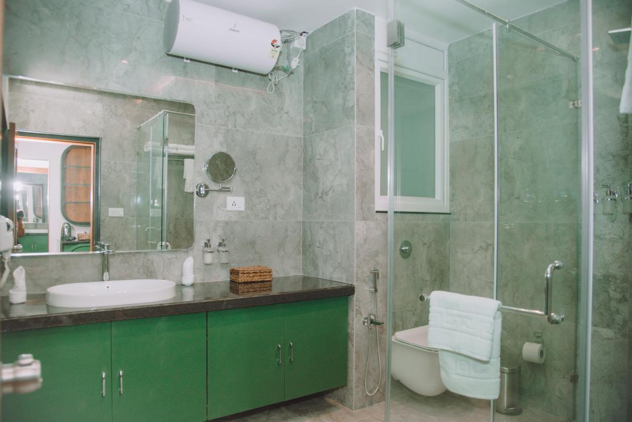 The Convoy Hotel Dibrugarh Ngoại thất bức ảnh