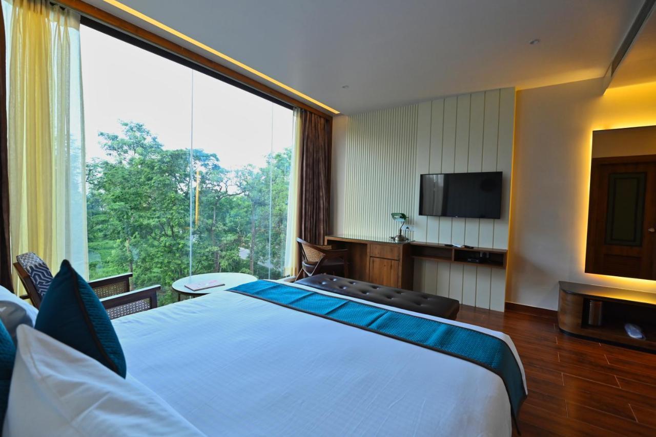 The Convoy Hotel Dibrugarh Ngoại thất bức ảnh